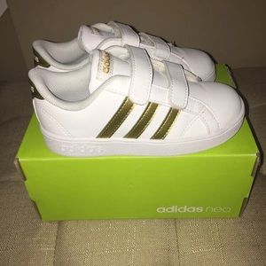 Adidas Toddler Size 10